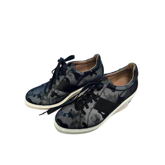 Linea Paolo Camouflage Wedge Sneakers – US 9.5, Hidden Wedge, Sporty Camo - Picture 1 of 9